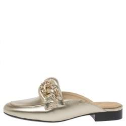 مملوكة مسبقًا Chanel Metallic Gold Leather Chain Detail CC Flat Mules Size 37