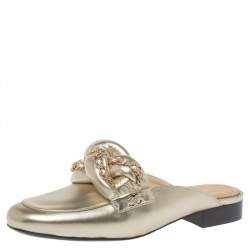 مملوكة مسبقًا Chanel Metallic Gold Leather Chain Detail CC Flat Mules Size 37