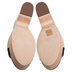 مملوكة مسبقًا حذاء سلايد شانيل جلد أسود/بيج مقدمة مفتوحة خشبي مقاس 38