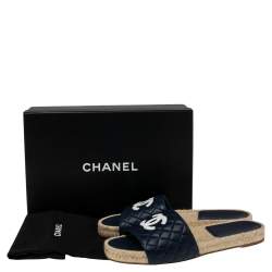 Pre Owned Chanel Navy Blue Leather Embellished CC Flat Espadrille Slides Size 40