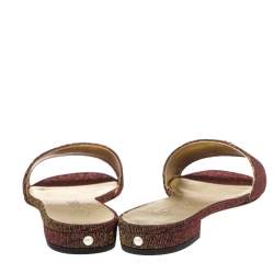 مملوكة مسبقًا صندل سلايد شانيل قماش لوكس عنابي شعار الماركة سي سي مقاس 39.5