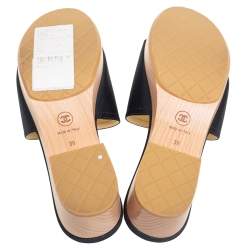 مملوكة مسبقًا Chanel Black Canvas Camelia CC Slides Sandals Size 39