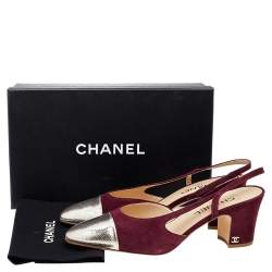 Pre Owned صندل شانيل جلد فضي ميتاليك وسويدي عنابي بحزام للكاحل مقاس 39.5