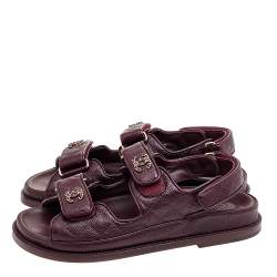 مملوكة مسبقًا Chanel Burgundy Quilted Leather CC Velcro Flat Sandals Size 38