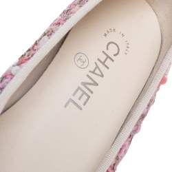 مملوكة مسبقًا Chanel Cream/Pink Tweed And Leather CC Cap Toe Bow Ballet Flats Size 37