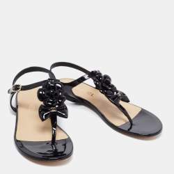 Pre Owned Chanel Black Patent Leather Camellia  Flower Thong Flats Size 38.5
