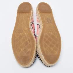 Pre Owned Chanel Pink/Black Printed Canvas and Fabric CC Cap-Toe Flat Espadrilles Size 40
