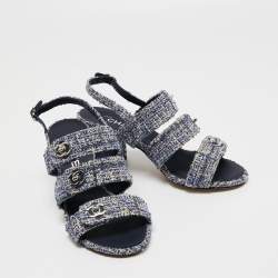 Pre Owned Chanel Blue/White Tweed and Leather CC Turn Lock Strappy Slingback Sandals Size 38.5