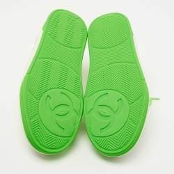 Pre Owned Chanel White/Neon Green Leather 22P Trainer Sneakers Size 38.5