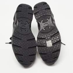 Pre Owned Chanel Black Leather CC Low Top Sneakers Size 39