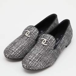 Pre Owned Chanel Silver Glitter CC Logo Smoking Slippers Size 39