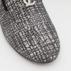 Pre Owned Chanel Silver Glitter CC Logo Smoking Slippers Size 39