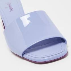 Chanel Blue Patent Leather CC Block Heel Slide Sandals Size 38