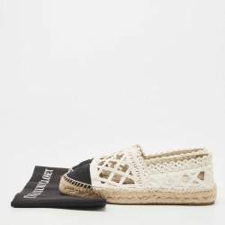 Chanel White/Black Canvas and Raffia Interlocking CC Logo Espadrilles Size 40