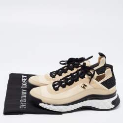 مملوكة مسبقًا Chanel Beige Satin and Suede Calfskin Mixed Fibers CC Sneakers Size 39.5