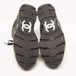 Pre Owned Chanel Black Leather and Fabric CC Low Top Sneakers Size 40