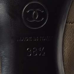 Pre Owned Chanel Green/Black Leather May Jane Pumps Size 38.5