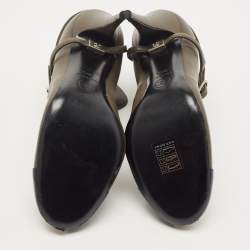 Pre Owned Chanel Green/Black Leather May Jane Pumps Size 38.5