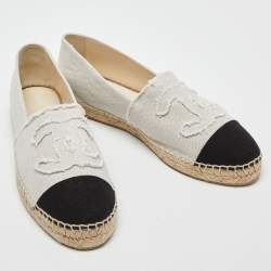 Chanel Off White/Black Canvas CC Cap Toe Espadrille Flats Size 42