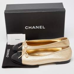 Pre Owned Chanel Metallic Gold/Black Leather CC Bow Cap Toe Ballet Flats Size 41.5