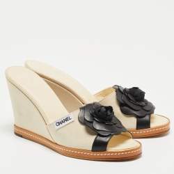 Pre Owned Chanel Cream Canvas Camellia Embellished Wedge Sandals Size 40.5