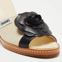 Pre Owned Chanel Cream Canvas Camellia Embellished Wedge Sandals Size 40.5