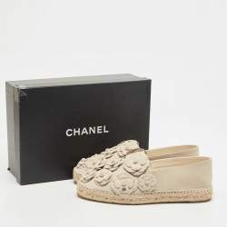 Pre Owned Chanel Grey Nubuck Leather CC Camelia Espadrille Flats Size 41