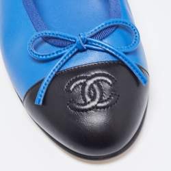 مملوكة مسبقًا Chanel Blue/Black Leather CC Ballet Flats Size 36