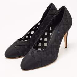 Pre Owned Chanel Black Mesh and Canvas CC Pumps Size 41