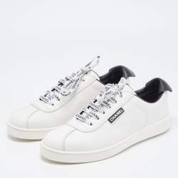 Pre Owned Chanel White/Black Leather Low Top Sneakers Size 39.5