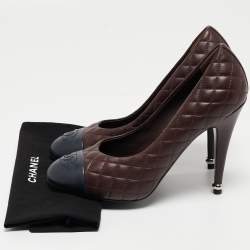 Pre Owned Chanel Burgundy/Navy Blue Quilted Leather CC Cap Toe Pumps Size 38.5