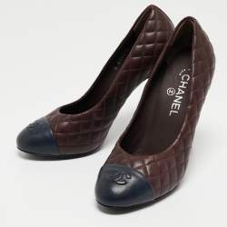 Pre Owned Chanel Burgundy/Navy Blue Quilted Leather CC Cap Toe Pumps Size 38.5