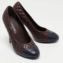 Pre Owned Chanel Burgundy/Navy Blue Quilted Leather CC Cap Toe Pumps Size 38.5