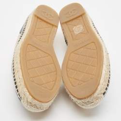 Pre Owned Chanel Beige/Black Quilted Leather CC Espadrille Size 41