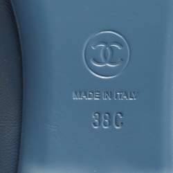 مملوكة مسبقًا Chanel Blue Leather CC Smoking Slippers Size 38