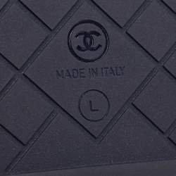 Pre Owned Chanel Navy Blue Leather Chain Link CC Flat Slides Size L