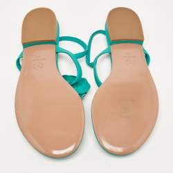 Chanel Green Leather Camellia Thong Sandals Size 40