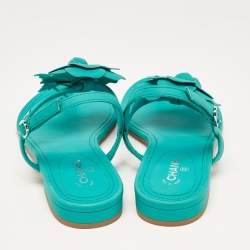 Chanel Green Leather Camellia Thong Sandals Size 40