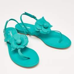 Chanel Green Leather Camellia Thong Sandals Size 40