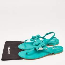 Chanel Green Leather Camellia Thong Sandals Size 40