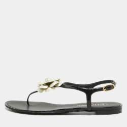Pre Owned Chanel Black Patent Leather CC Camellia Flat Sandals Size 39.5
