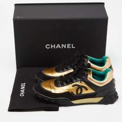 Pre Owned Chanel Black/Gold Leather and Suede CC Low-Top Sneakers Size 37
