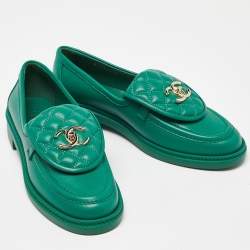 Chanel Green Leather CC  Interlocking Loafers Size 37.5