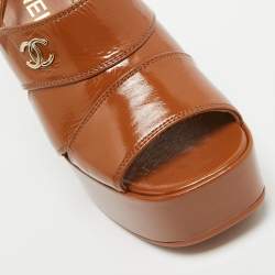 مملوكة مسبقًا صندل شانيل سي سي جلد بني بحزام خلفي للكاحل مقاس 37