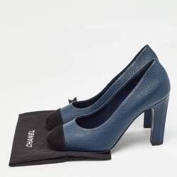 Pre Owned Chanel Blue/Black Leather and Suede Cap Toe Pumps Size 40