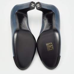 Pre Owned Chanel Blue/Black Leather and Suede Cap Toe Pumps Size 40