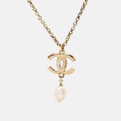 Pre Owned Chanel CC Faux Pearl Crystals Gold Tone Metal Pendant Necklace