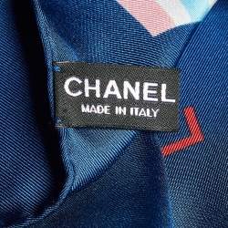 مملوكة مسبقًا Chanel Navy Blue Logo Cruise Print Silk Square Scarf