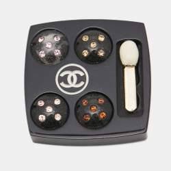 مملوكة مسبقًا Chanel Eyeshadow Palette Resin Crystals Enamel Gold Tone Brooch