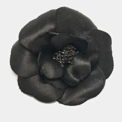 Pre Owned Chanel Vintage Black Camellia Silk Pin Brooch